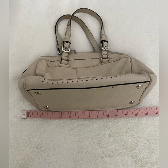 Coach purse - Picture 3 of 7